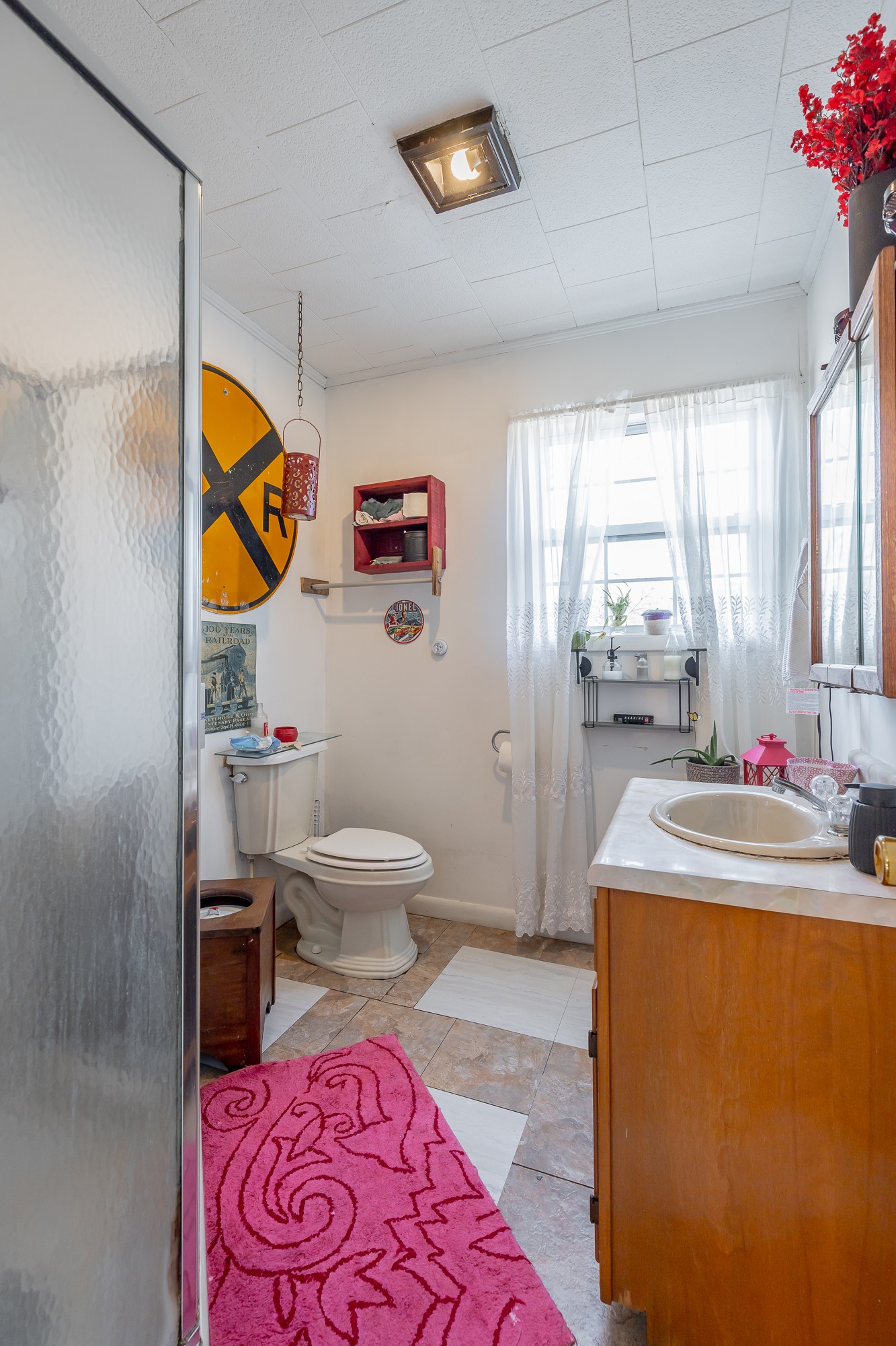 2582 East Valley Road Jasper, TN 37347 - Photo 12 of 17 a room with sink and mirror
