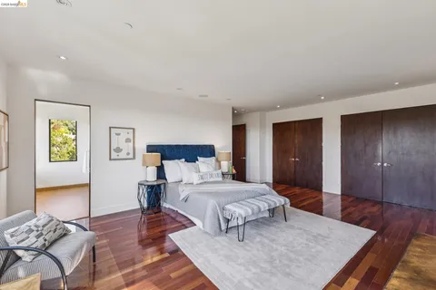 $1,295,000 | 46 Carisbrook Lane, Oakland, CA 94611