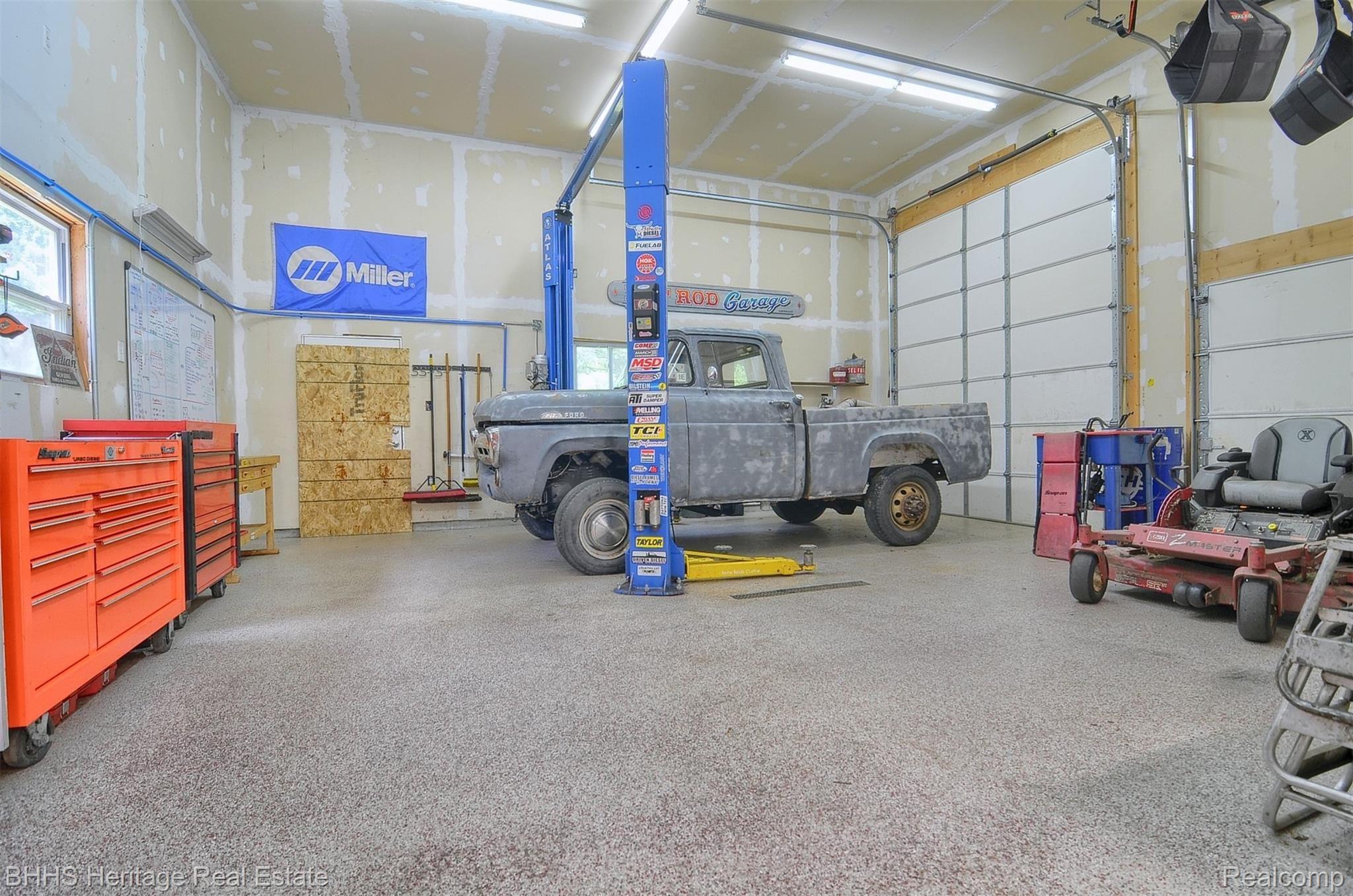 8415 McClements Road Brighton, MI 48114 - Photo 34 of 42 Garage-Interior-I.jpg