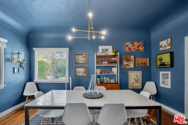 $2,189,000 | 420 North Orange Drive, Los Angeles, CA 90036