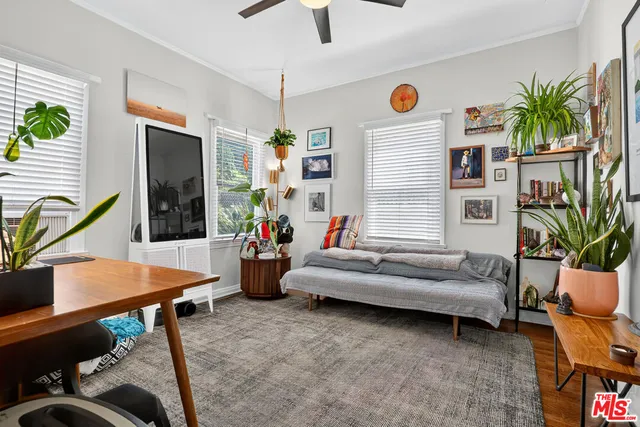 $2,189,000 | 420 North Orange Drive, Los Angeles, CA 90036