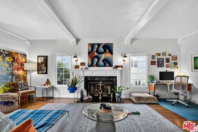 $2,189,000 | 420 North Orange Drive, Los Angeles, CA 90036