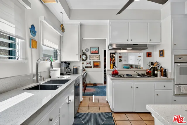 $2,189,000 | 420 North Orange Drive, Los Angeles, CA 90036