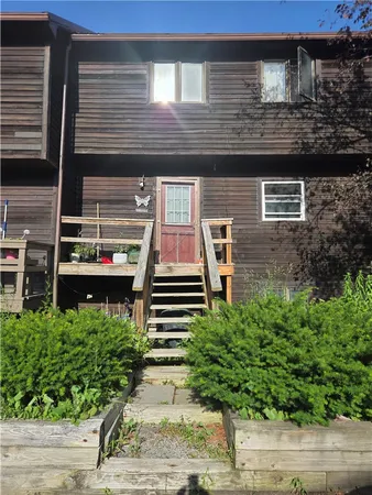 $164,900 | 16 Pinewood Lane, Unit 16, South Bristol, NY 14512