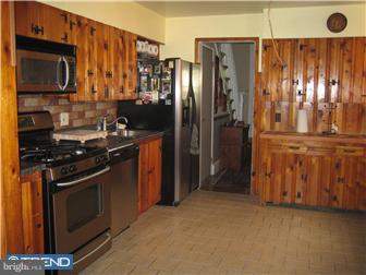 3553 Retta Street Philadelphia, PA 19128 - Photo 3 of 12 Kitchen