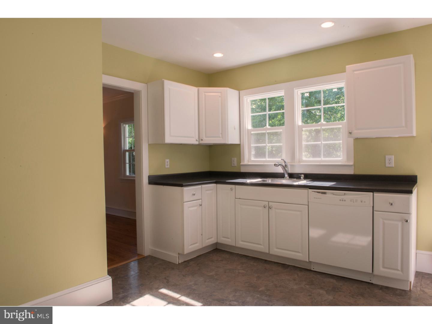 925 Gilbert Road Cheltenham, PA 19012 - Photo 9 of 18