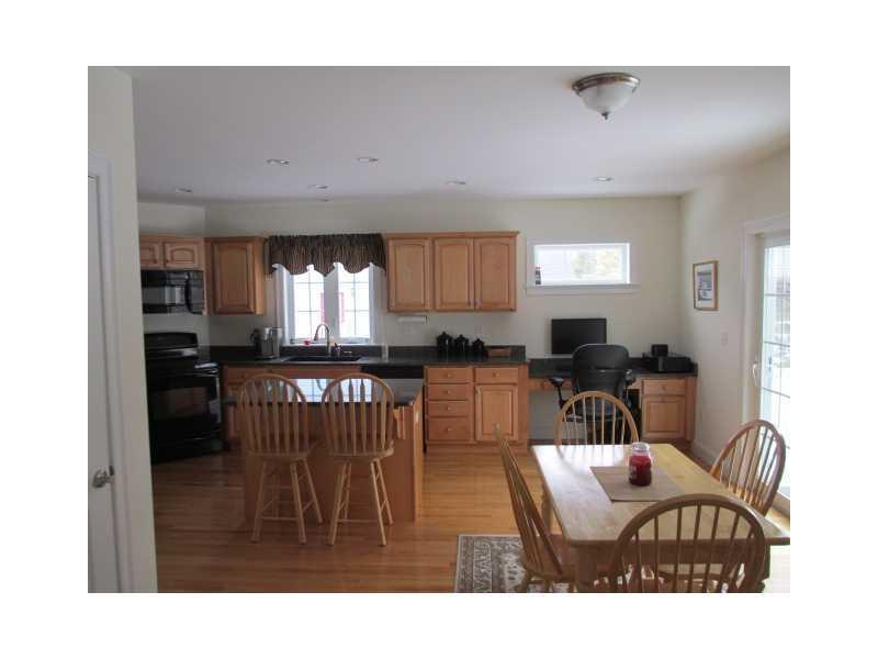 47 Wagner Farm Road Gorham, ME 04038 - Photo 2 of 15 Kitchen.