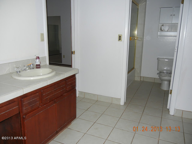 2527 East Joy Ranch Road Cave Creek, AZ 85331 - Photo 19 of 34 Jack & Jill Bath