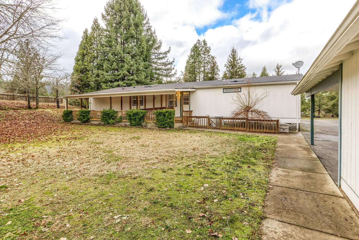 3084 Fish Hatchery Road Grants Pass, OR 97527 - Photo 14 of 44 3084 back of home