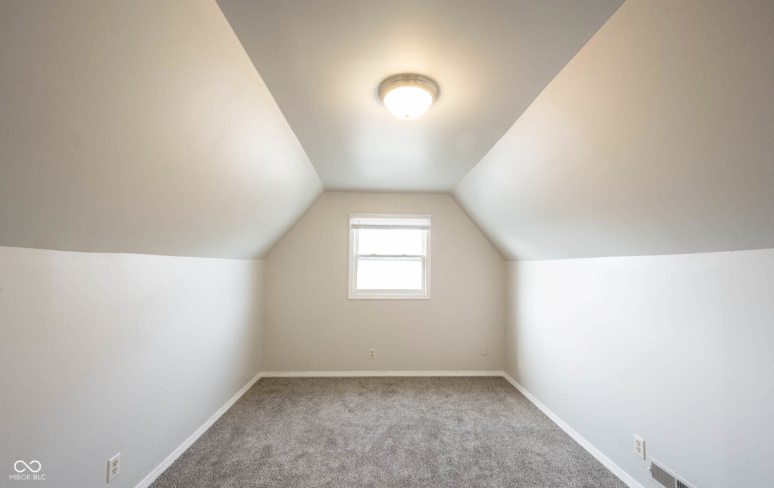 632 South State Street Greenfield, IN 46140 - Photo 11 of 26