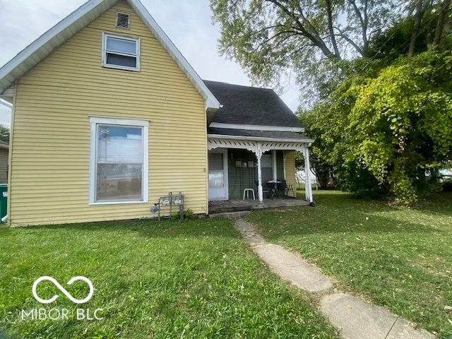 $209,000 | 632 South State Street, Greenfield, IN 46140