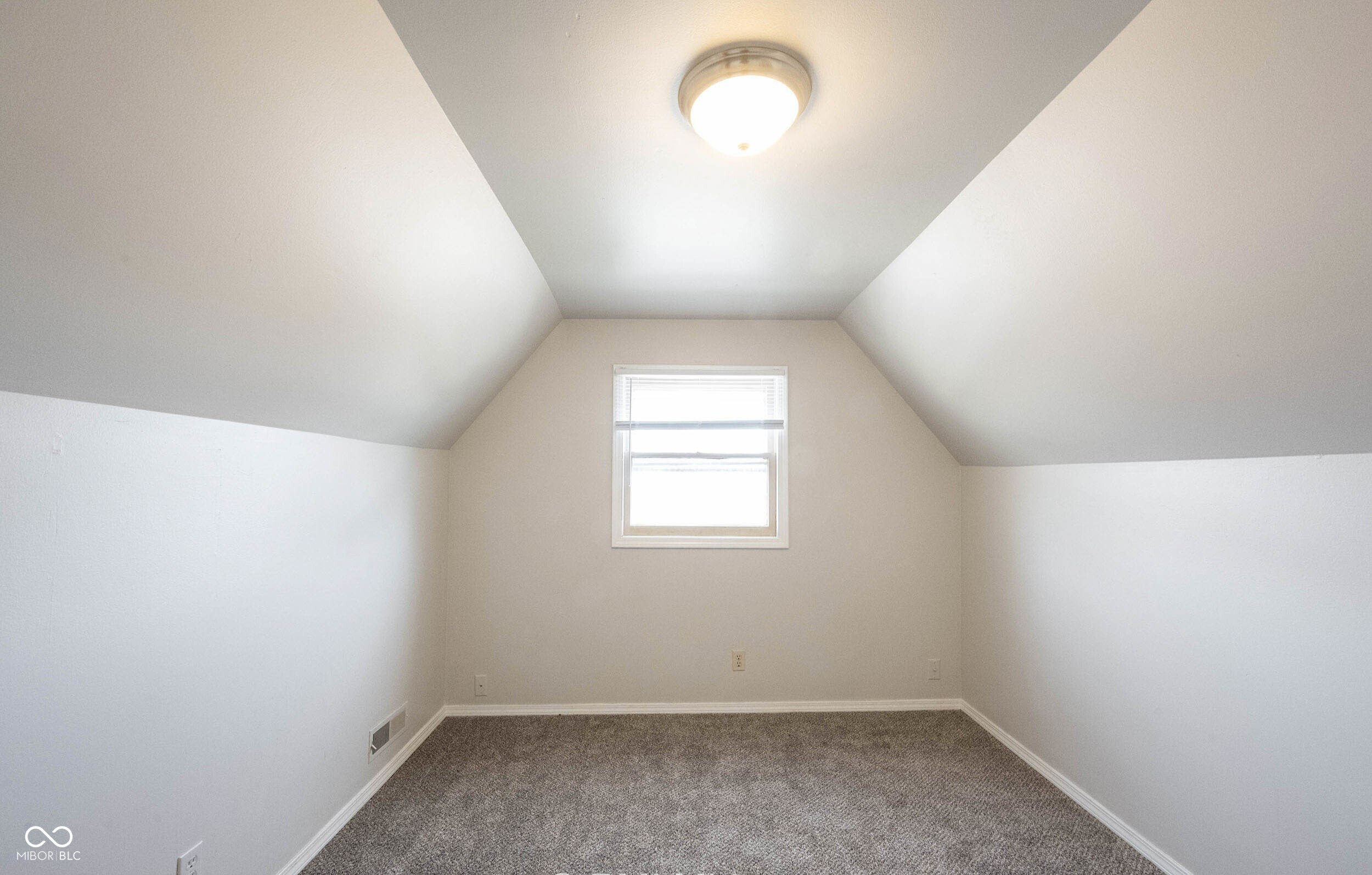 632 South State Street Greenfield, IN 46140 - Photo 10 of 26