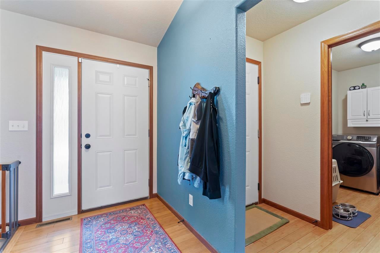 5703 Ruhd Street Southwest Cedar Rapids, IA 52404 - Photo 3 of 25 Gallery Image 3