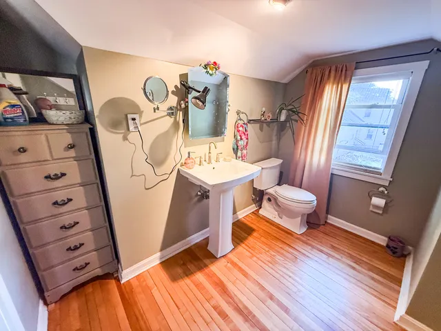 $280,000 | 1359 Highway 2, Rumford, ME 04276