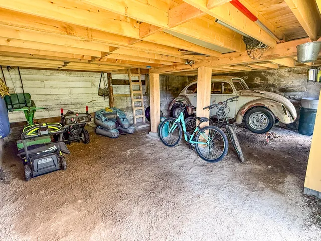 $280,000 | 1359 Highway 2, Rumford, ME 04276