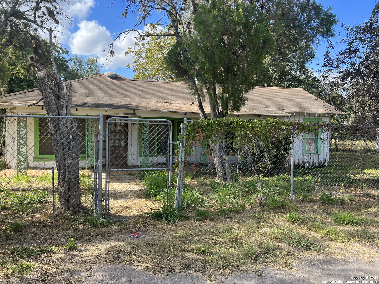 120 South Frio Street Mathis, TX 78368 - Photo 1 of 1 Gallery Image 1