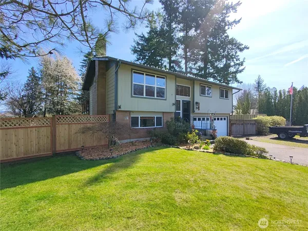 $635,000 | 6786 La Bello Drive, Lynden, WA 98264