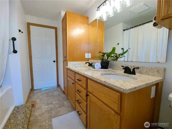 $635,000 | 6786 La Bello Drive, Lynden, WA 98264