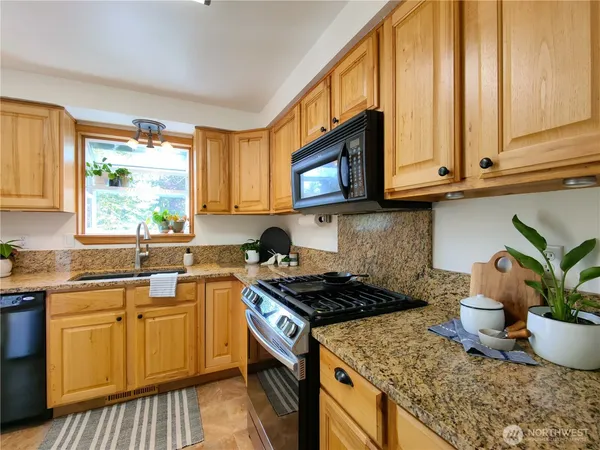 $635,000 | 6786 La Bello Drive, Lynden, WA 98264