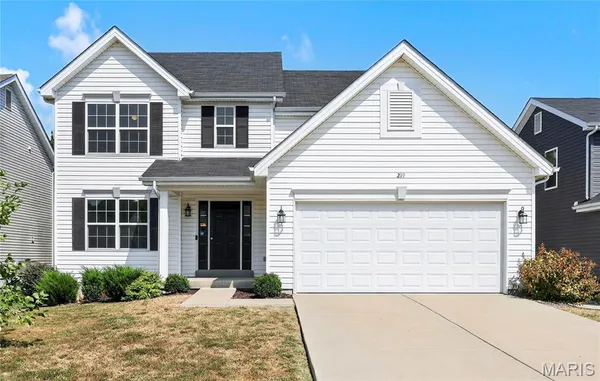 $379,900 | 219 Quiet Bend Dr., Wentzville, MO 63385