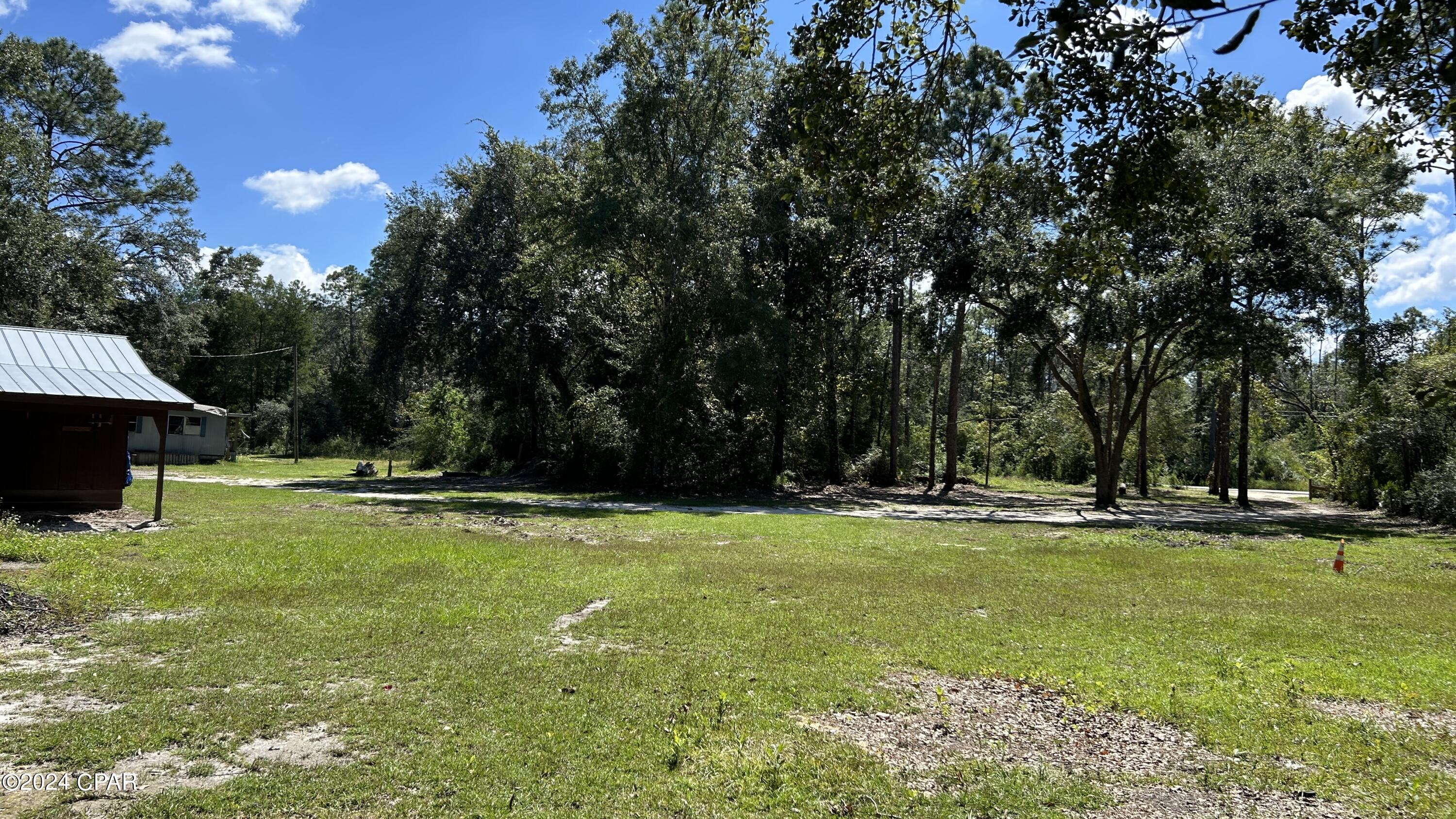 357 Joe Campbell Road Freeport, FL 32439 - Photo 7 of 18