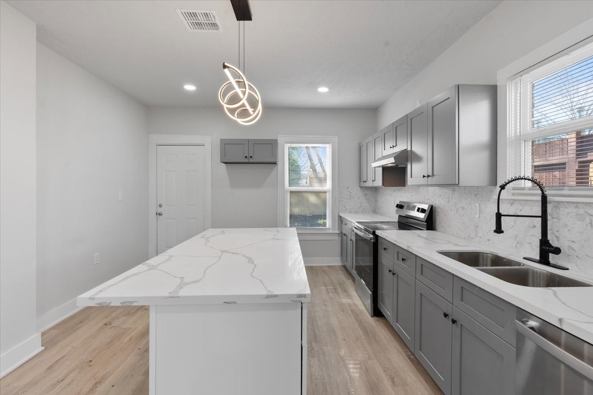 1118 Elliston Street Houston, TX 77023 - Photo 13 of 34