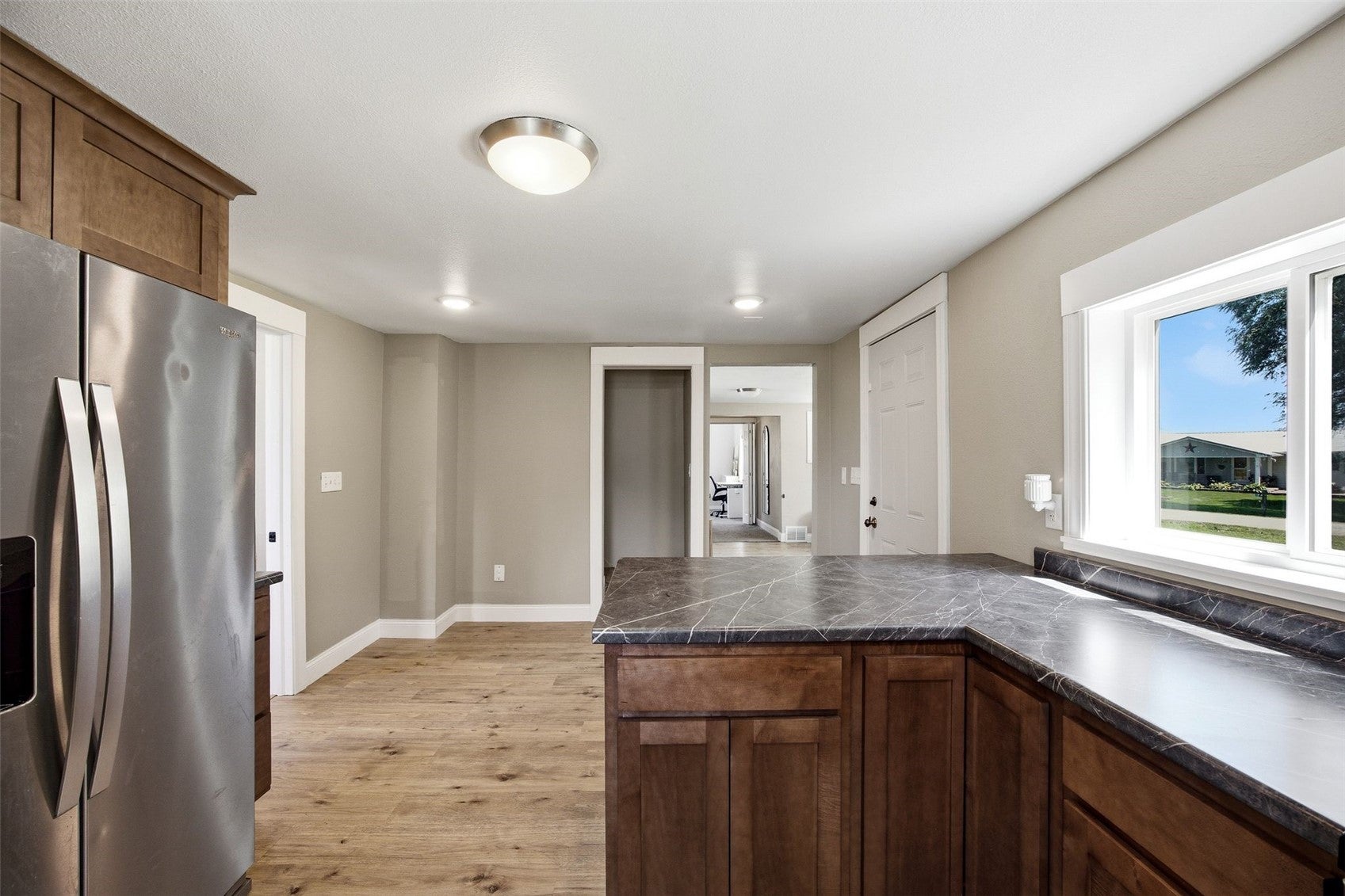 304 Maple Street Urbana, IA 52213 - Photo 10 of 36 Gallery Image 10