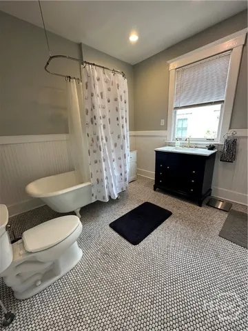 $2,800 | 224 East Duffy Street, Savannah, GA 31401