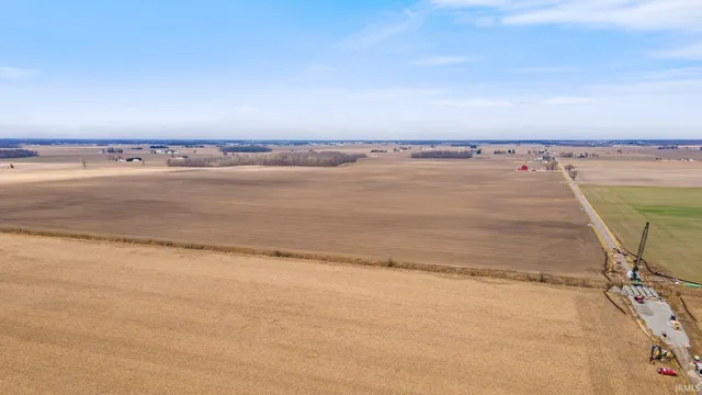 $1,000,000 | 26100 Worden Road, Harlan, IN 46743