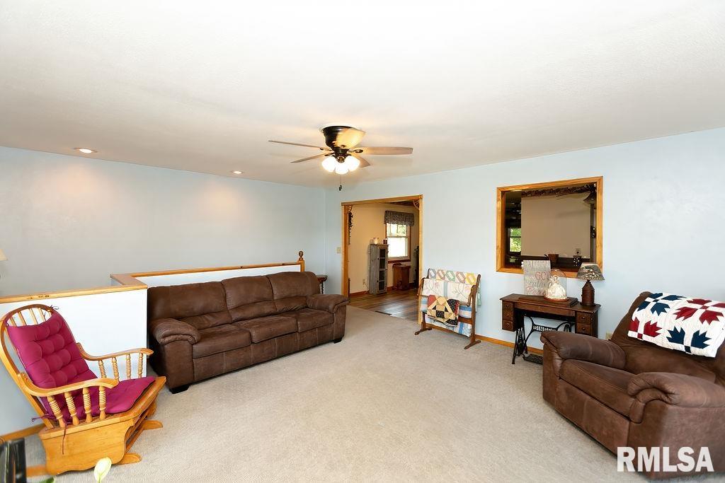208 Lake Road Eureka, IL 61530 - Photo 18 of 50 Gallery Image 18