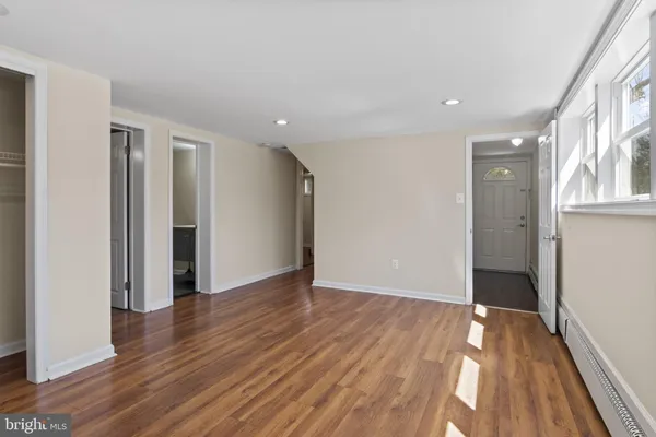 $444,800 | 13312 Maple Leaf Lane, Woodbridge, VA 22191