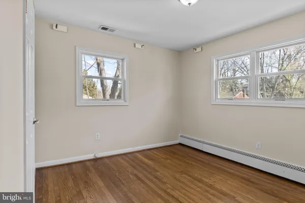 $444,800 | 13312 Maple Leaf Lane, Woodbridge, VA 22191