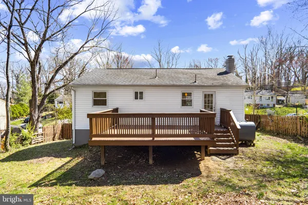 $444,800 | 13312 Maple Leaf Lane, Woodbridge, VA 22191