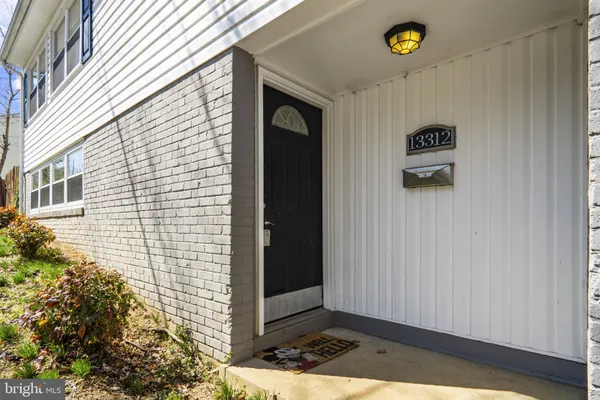 $444,800 | 13312 Maple Leaf Lane, Woodbridge, VA 22191