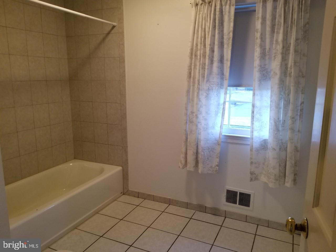 509 Chadwick Road Lutherville-Timonium, MD 21093 - Photo 18 of 23 Upper level Bath