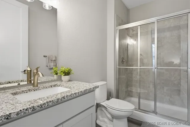 $624,900 | 1065 Topsider Lane, Unit 402, Osage Beach, MO 65065