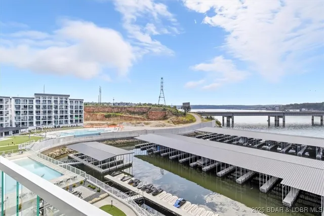 $624,900 | 1065 Topsider Lane, Unit 402, Osage Beach, MO 65065