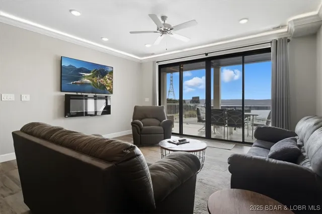 $624,900 | 1065 Topsider Lane, Unit 402, Osage Beach, MO 65065