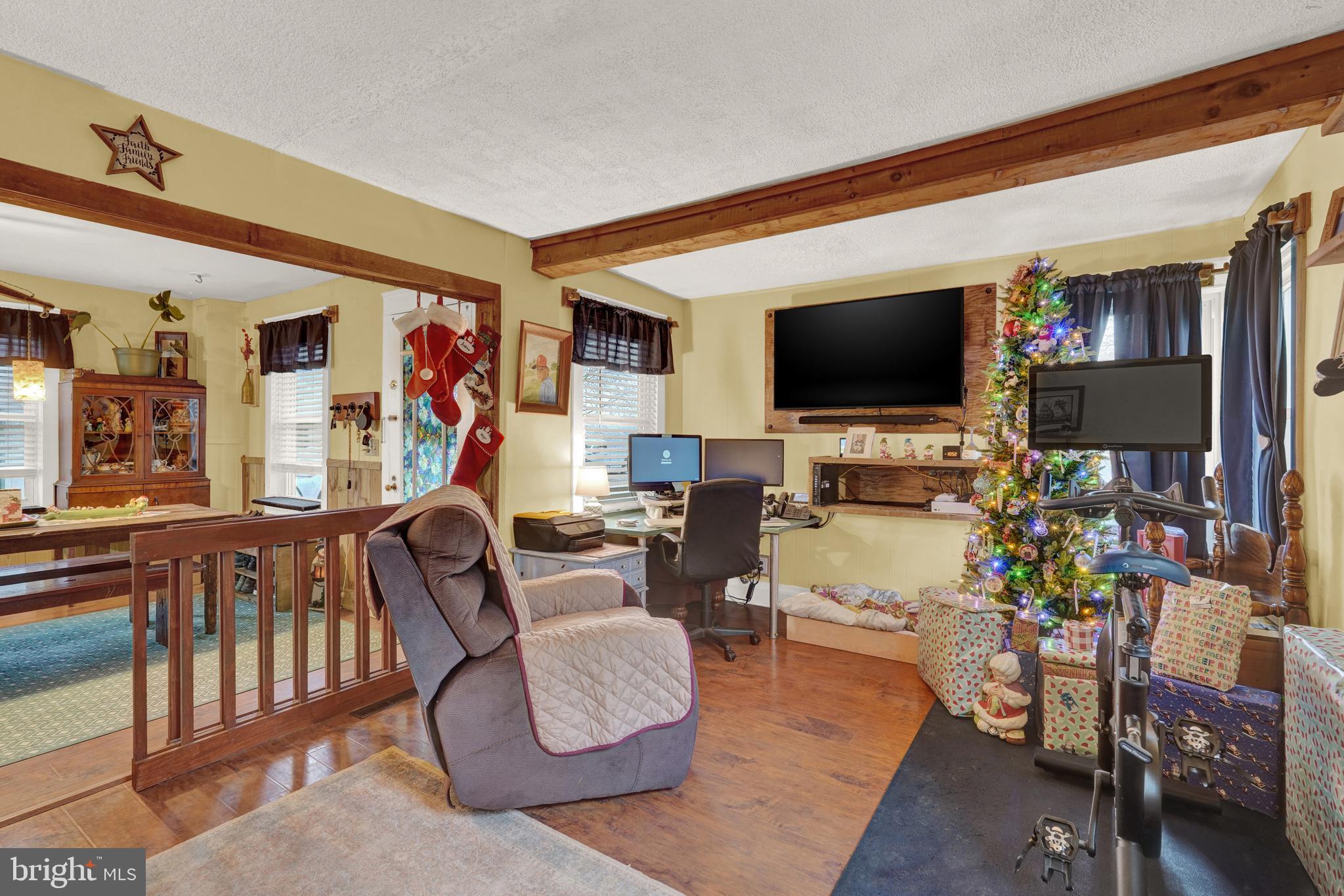 801 Old Commons Road Windsor, PA 17366 - Photo 3 of 22