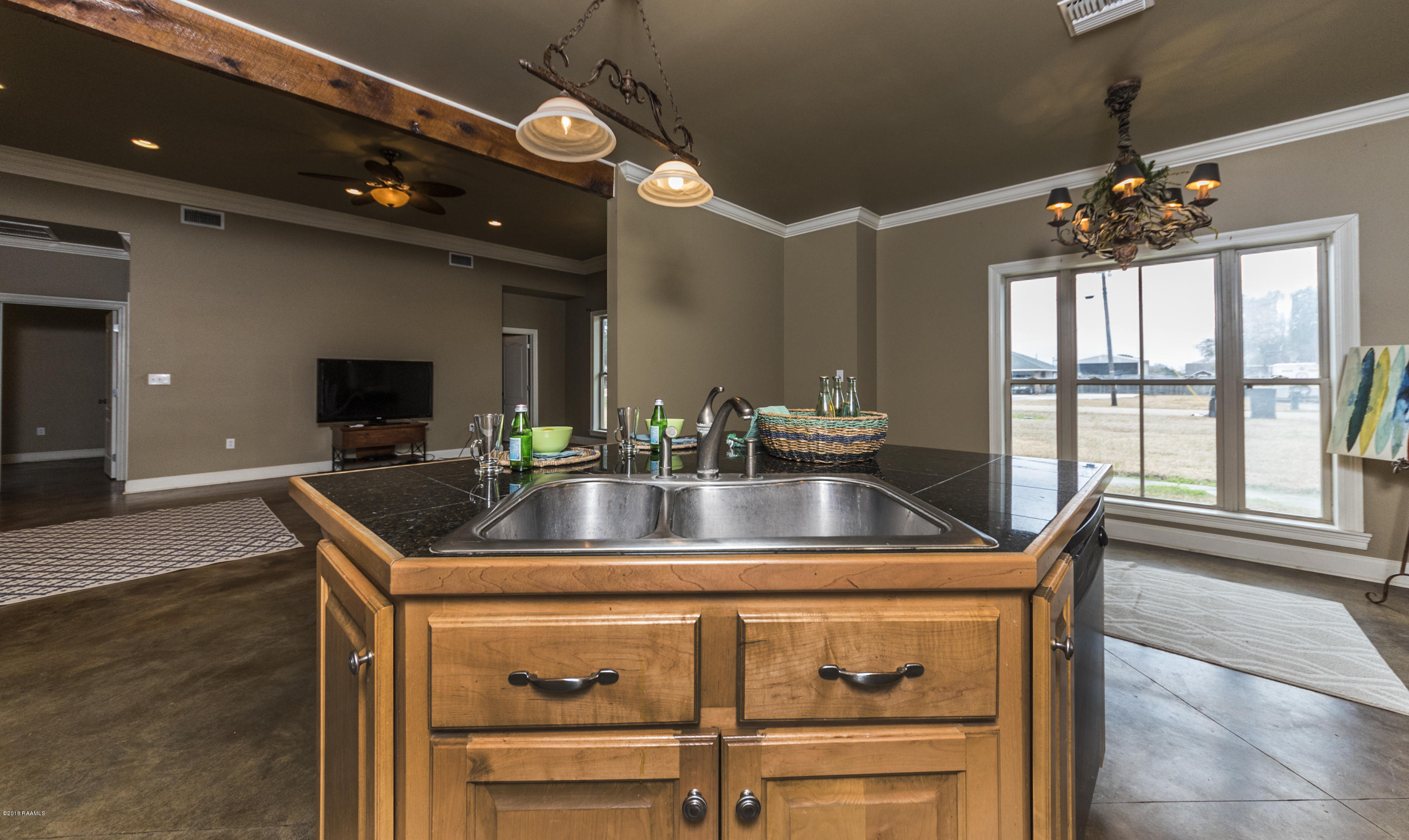 610 Interlude Road New Iberia, LA 70563 - Photo 11 of 33 Kitchen 4