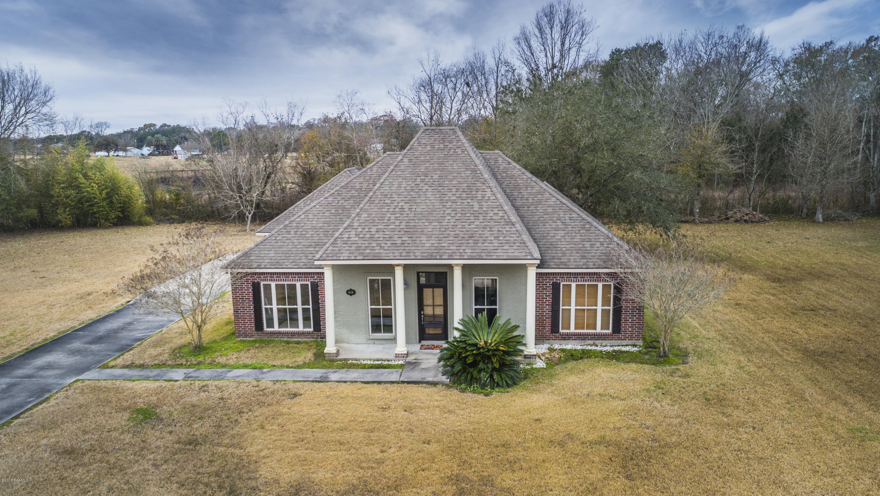 610 Interlude Road New Iberia, LA 70563 - Photo 2 of 33 Front 3