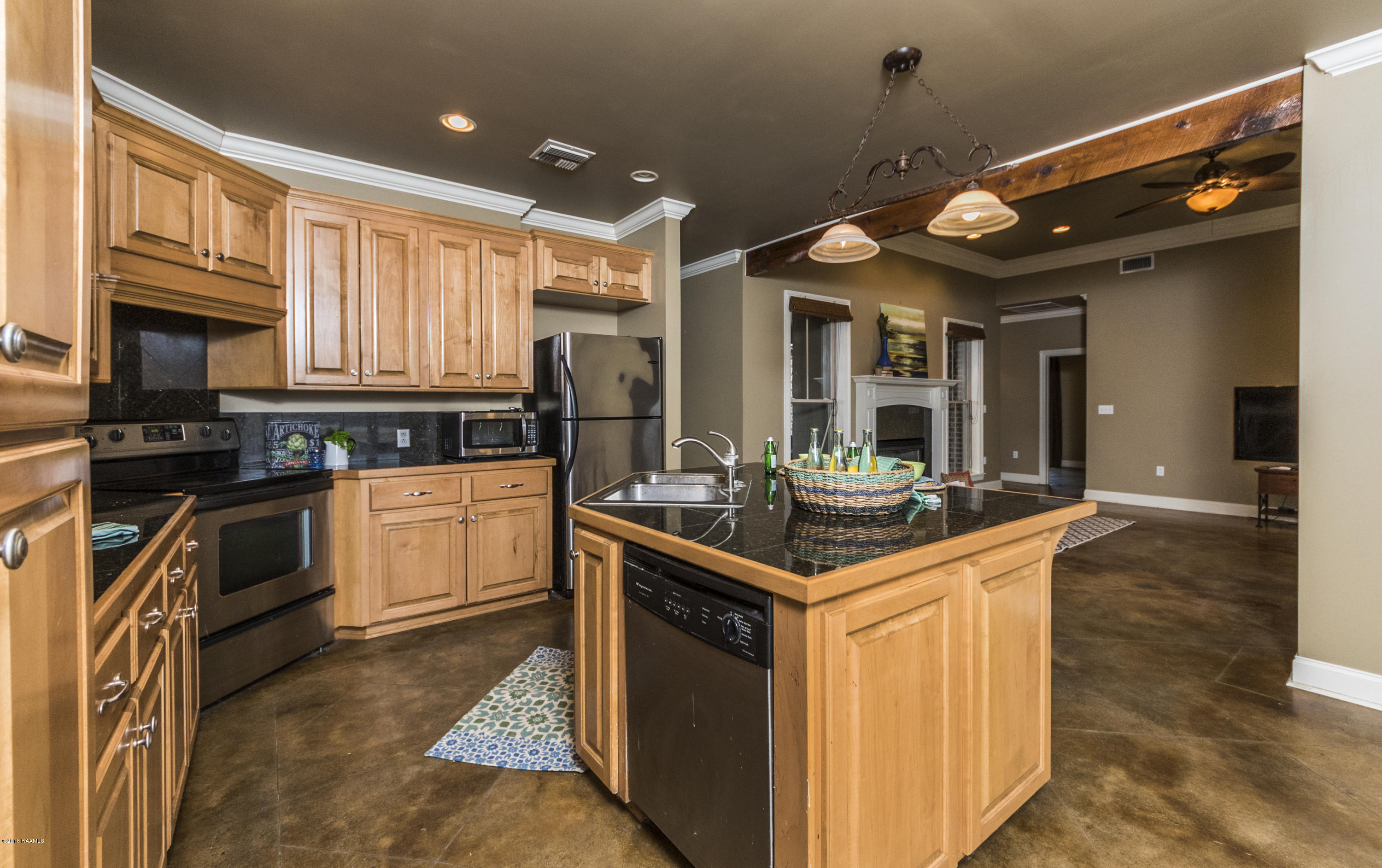 610 Interlude Road New Iberia, LA 70563 - Photo 9 of 33 Kitchen 2
