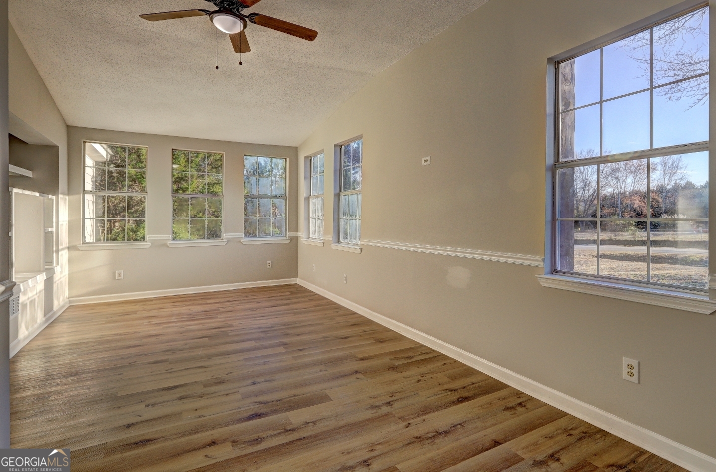 201 Dundee Lake Road Griffin, GA 30223 - Photo 13 of 41