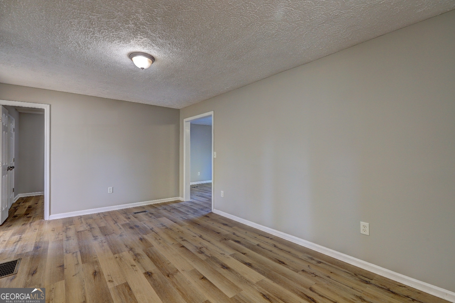 201 Dundee Lake Road Griffin, GA 30223 - Photo 18 of 41