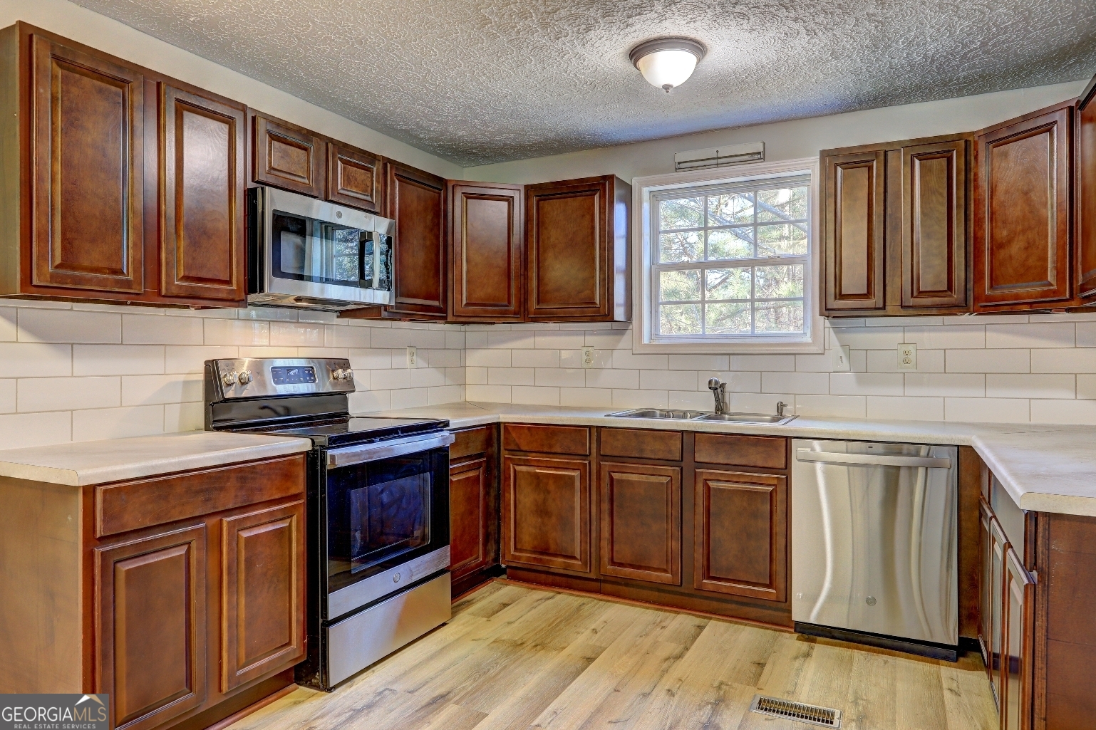 201 Dundee Lake Road Griffin, GA 30223 - Photo 21 of 41