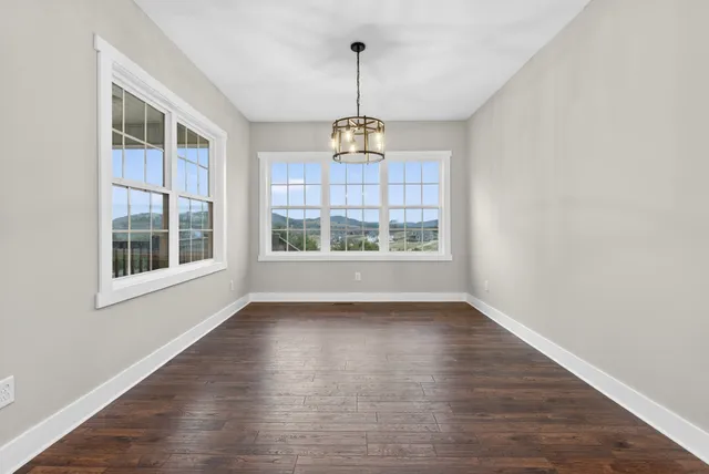 $585,900 | 630 Bridle Path Lane, Hartsville, TN 37074