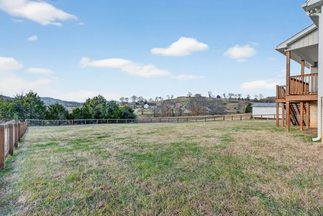 $585,900 | 630 Bridle Path Lane, Hartsville, TN 37074