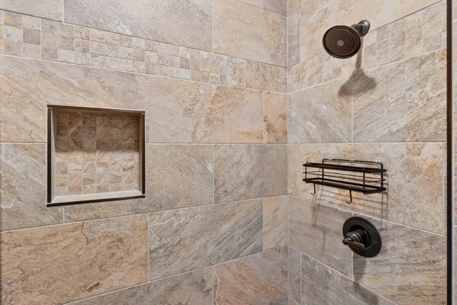 $585,900 | 630 Bridle Path Lane, Hartsville, TN 37074