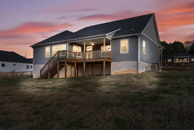 $585,900 | 630 Bridle Path Lane, Hartsville, TN 37074