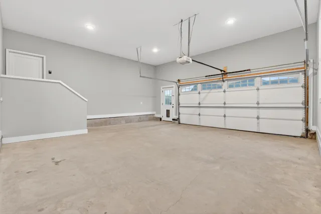 $585,900 | 630 Bridle Path Lane, Hartsville, TN 37074